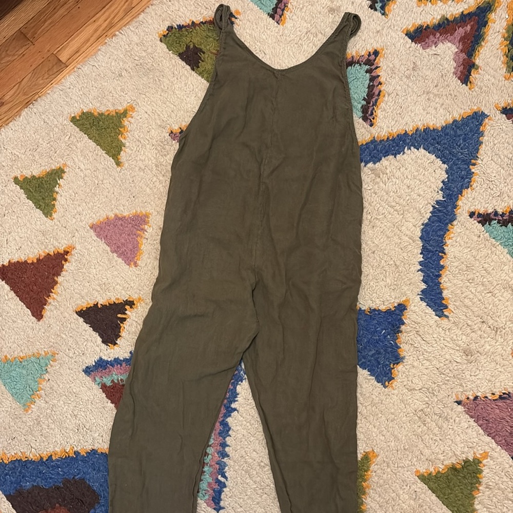 Beyond Nine - Laura linen jumpsuit in Olive